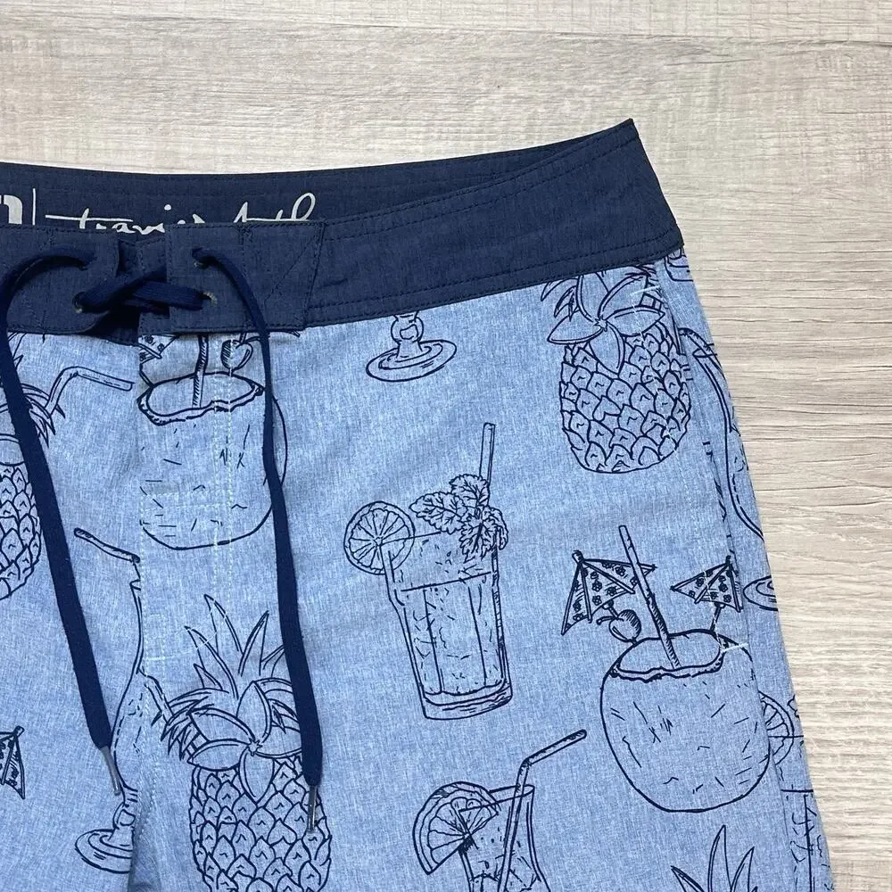 Travis Mathew AOP Cocktail Party Pineapple Swim Shorts Size 32 Blue
